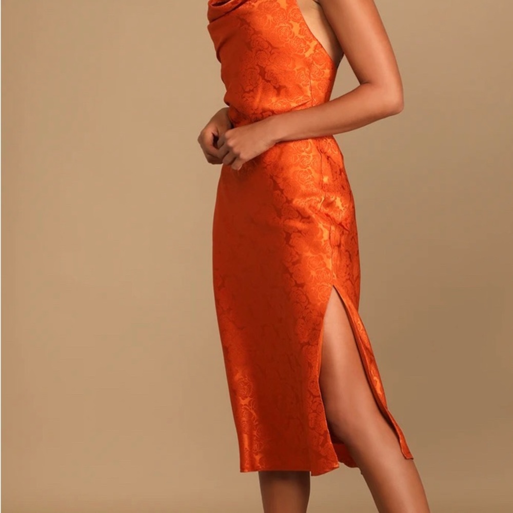 Lulu’s Jacquard Orange Slip MIDI Dress